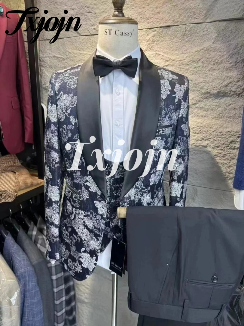 

Charming Printed Single Button Men Suit Set 2025 3PCS Elegant Men Office Suit Stylish Groomsmen For Business Wedding Suit