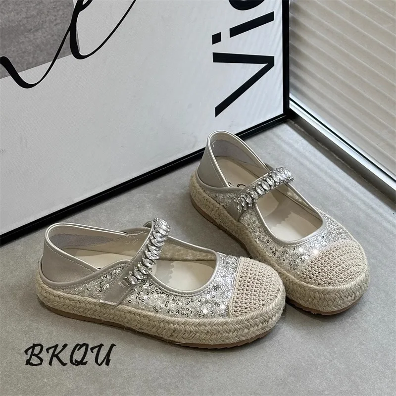 

BKQU Women Flat Two Wear Lazy Shoes 2024 Summer New Woven Fisherman Shoes Rhinestone Retro Sequin Casual Board Shoes Mule