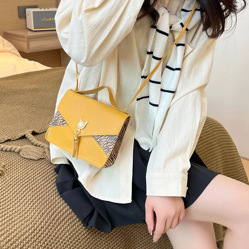 Cat Head Stitching Tassel Small Square Bag 2024 New Summer Ladies Niche One-shoulder Messenger Bag Leopard Print Tote