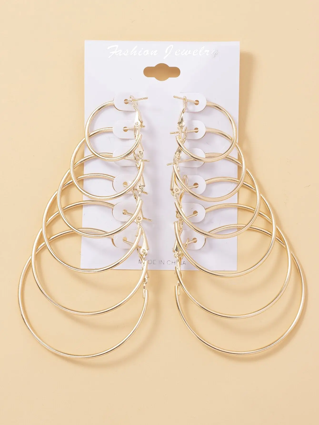 

6 Pairs Gold Tone Hoop Earrings Set, Layered Circle Design for Women, Fashion Jewelry