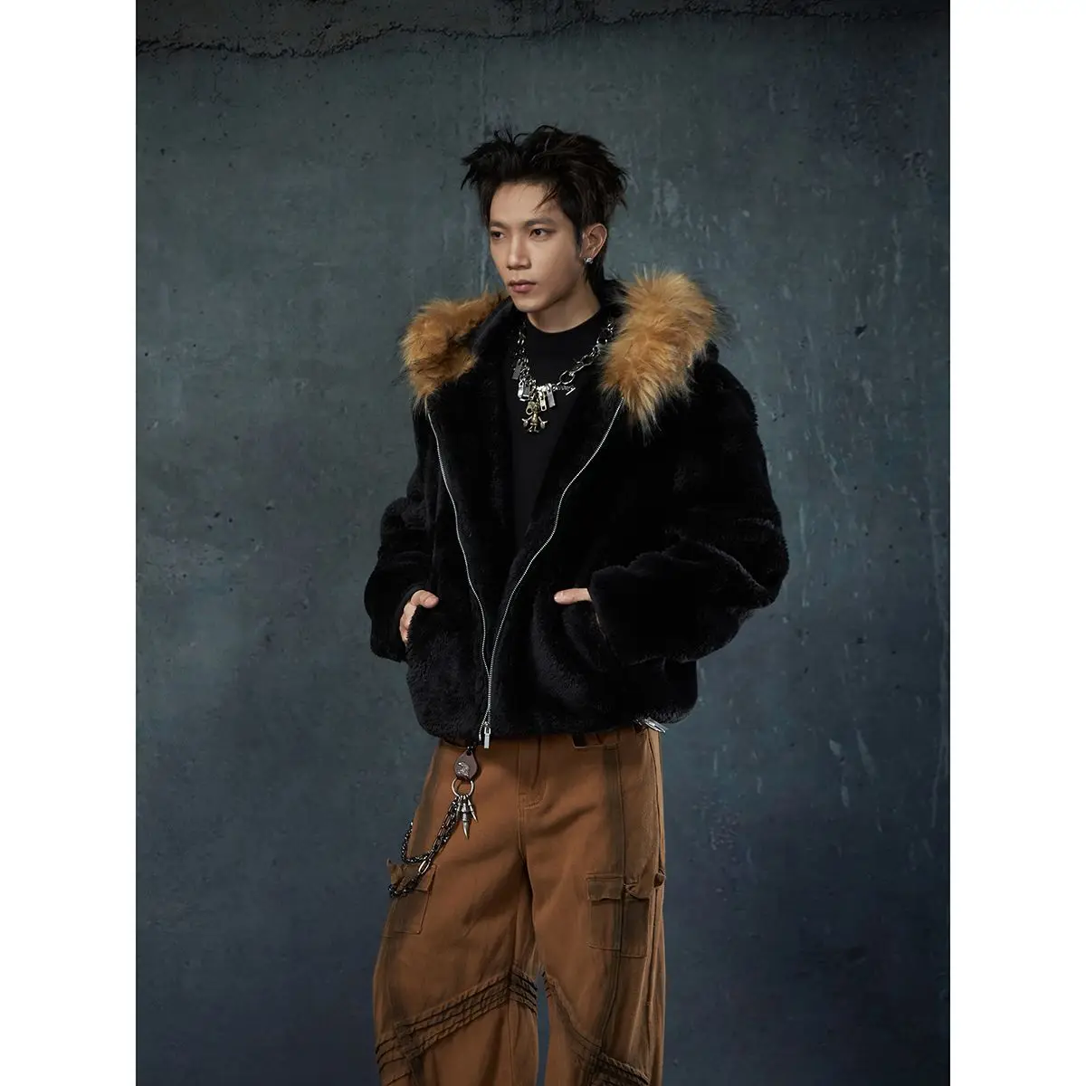 

Мужские пуловеры с меховым воротником на заказ для тренировок, фитнеса, спорта, активного движения, эластичные, из шерсти