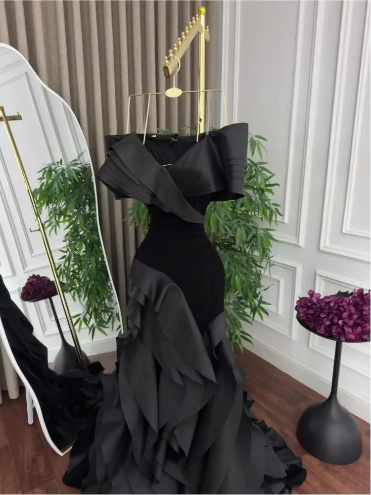 Customized Ruffles Tier Train Evening Dress Off the Shoulder Patchwork Formal Gown Black Mermaid vestidos de gala for Women