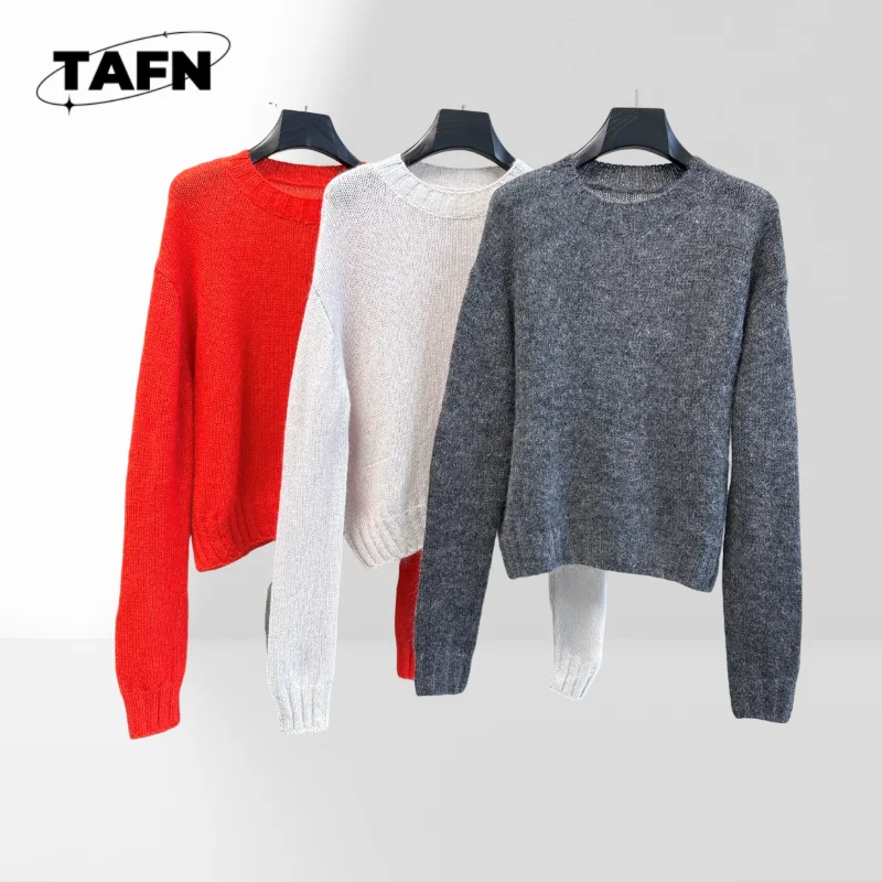 

Casual Loose Fit Knit Sweater for Women, Great for Winter Wardrobe Soft and Comfy for Fall & Winter AI1537