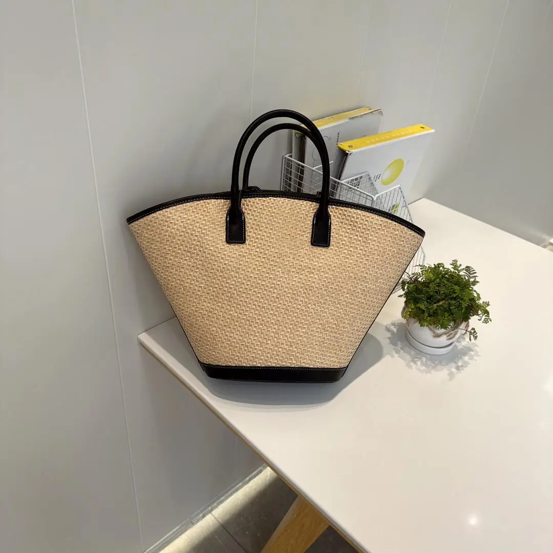 Cos'è la borsa Khaite Raffia? Guida completa per scegliere la borsa in rafia perfetta