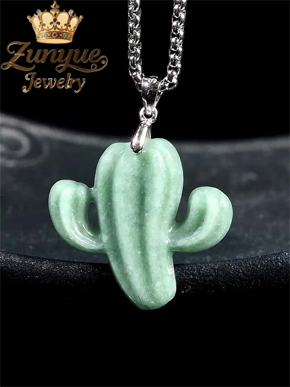 

Natural A-Grade Jade Green Cactus Pendant S925 Silver Inlaid Jade Pendant Fashionable And Personalized Necklace For