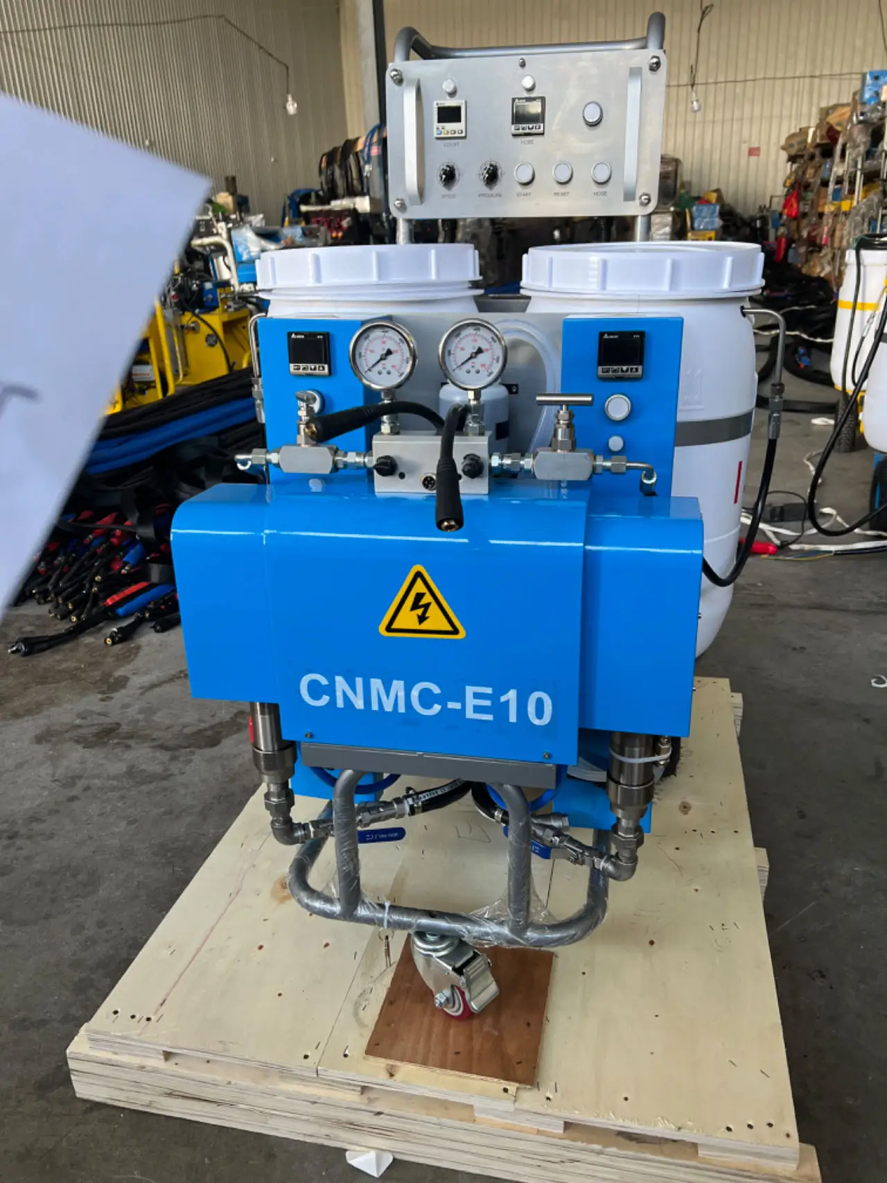 Customized Portable High Pressure E10 Electric Drive Polyurethane Spray Foam Insulation Machine For Wall Roof