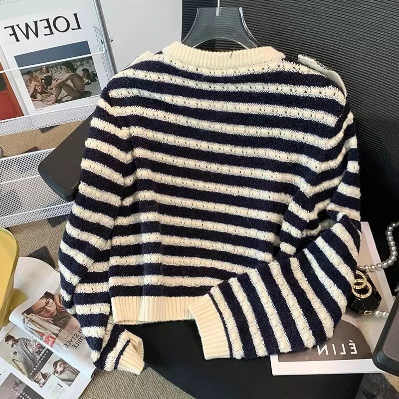 Vintage Stripe sweter dziergany sweter kobiet 2023 jesień nowy luźny O-Neck jednorzędowy przycięte Top damski