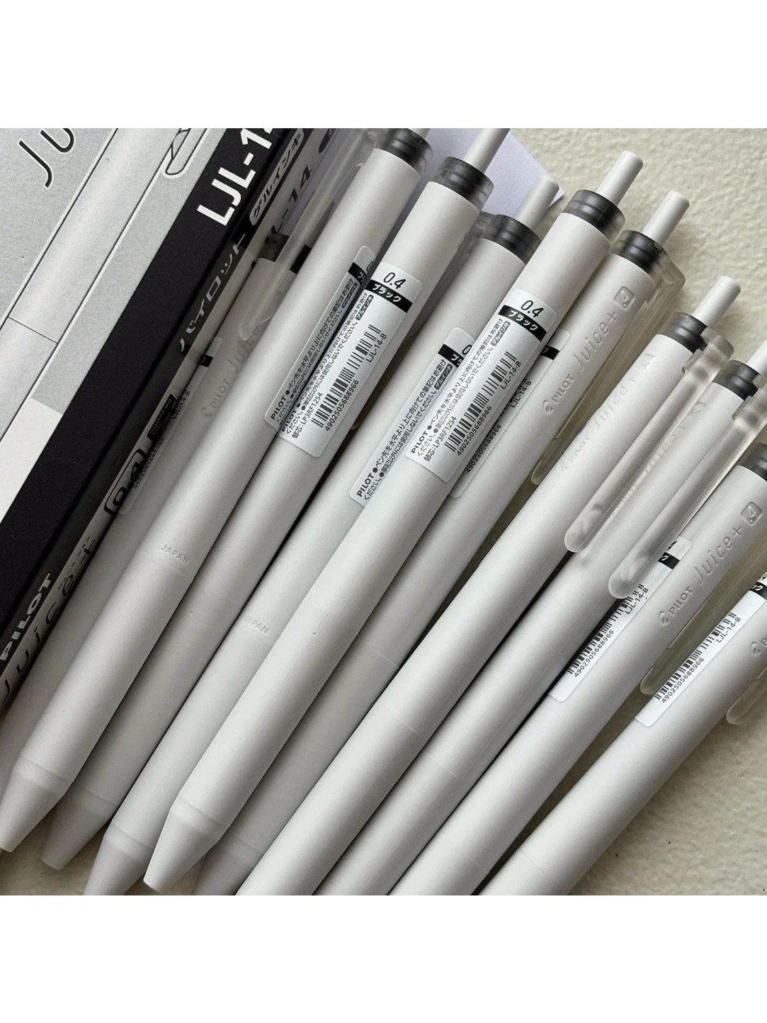 Pilot Juice Up Plus + Długopis żelowy 0.4mm z czarnym tuszem, płynne pisanie, wysuwany długopis żelowy, Juice Plus, artykuły biurowe i szkolne — zdjęcie produktu 7