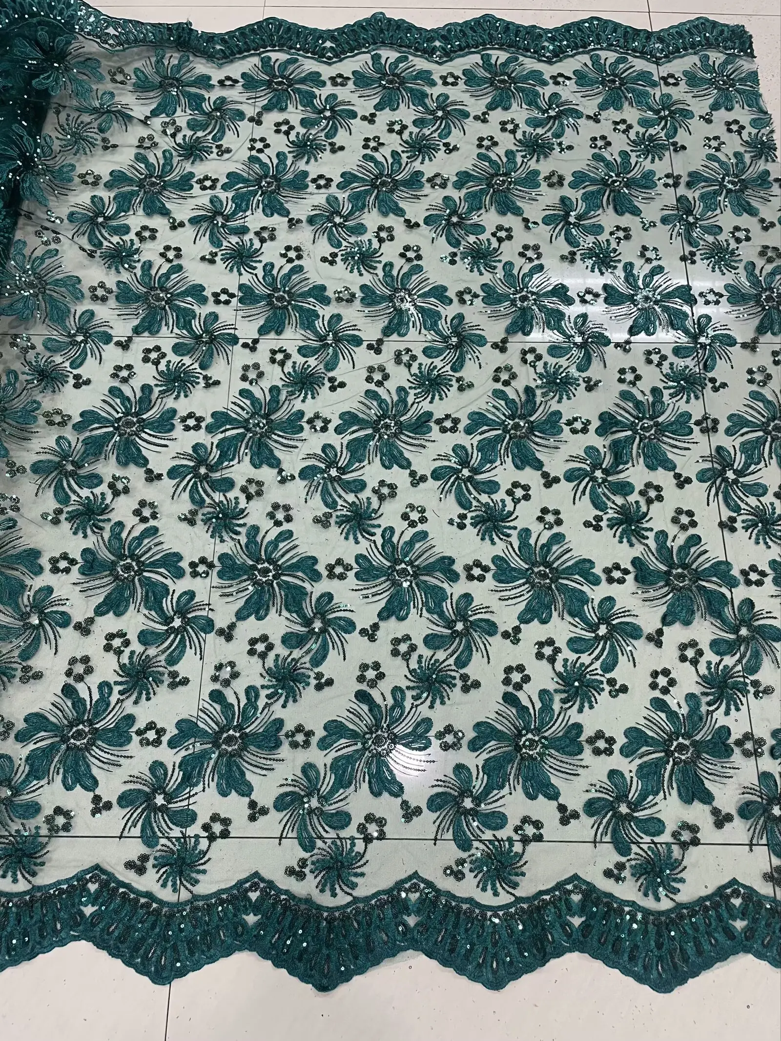 Tela de encaje de tul de lujo a la moda africana 2025, tela de lentejuelas nigeriana hecha a mano de alta calidad de 5 yardas para fiesta de noche y boda