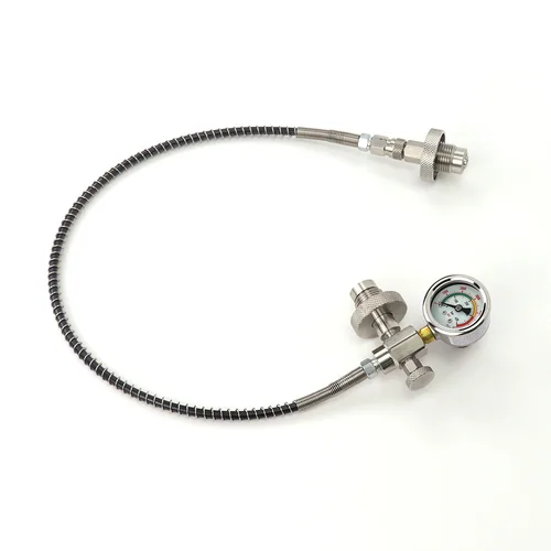 Imagen 2 del producto Cilindro DIN300 para buceo, decantado/presión de ecualización con manguera de desconexión rápida + calibre - 232Bar y 300Bar