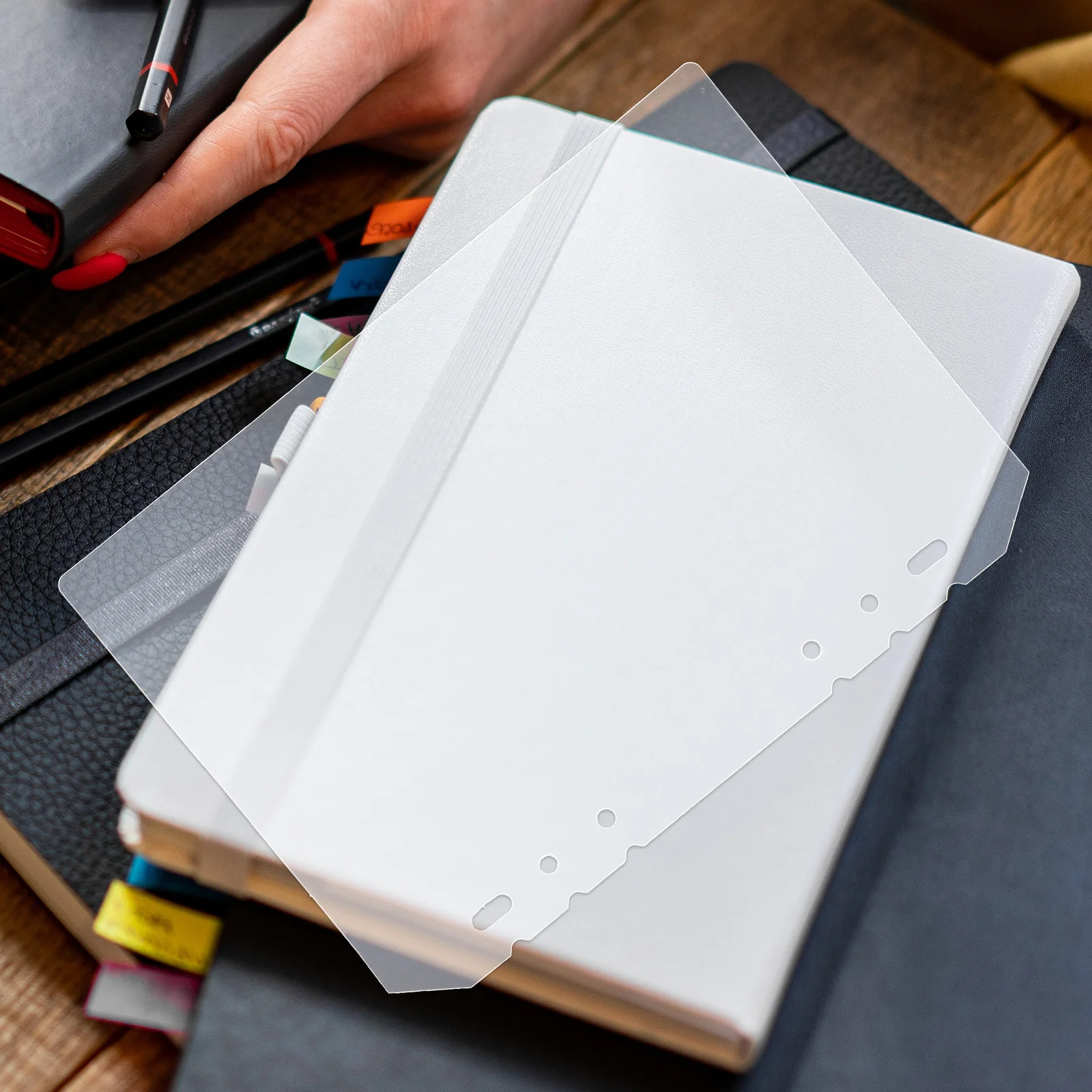 12 Buah Pembatas Binder Bahan PP Loose-Leaf 6 Lubang Penanda Halaman Notebook untuk Pembatas Binder Jurnal Tab Notepad