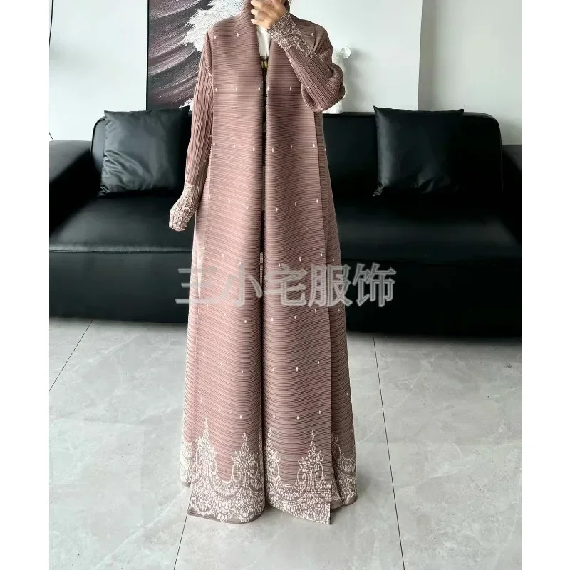 Autumn and Winter New Abaya Fashion Lapel Pleated Long Sleeved Cardigan Windbreaker Jacket Saudi Abayas for Women