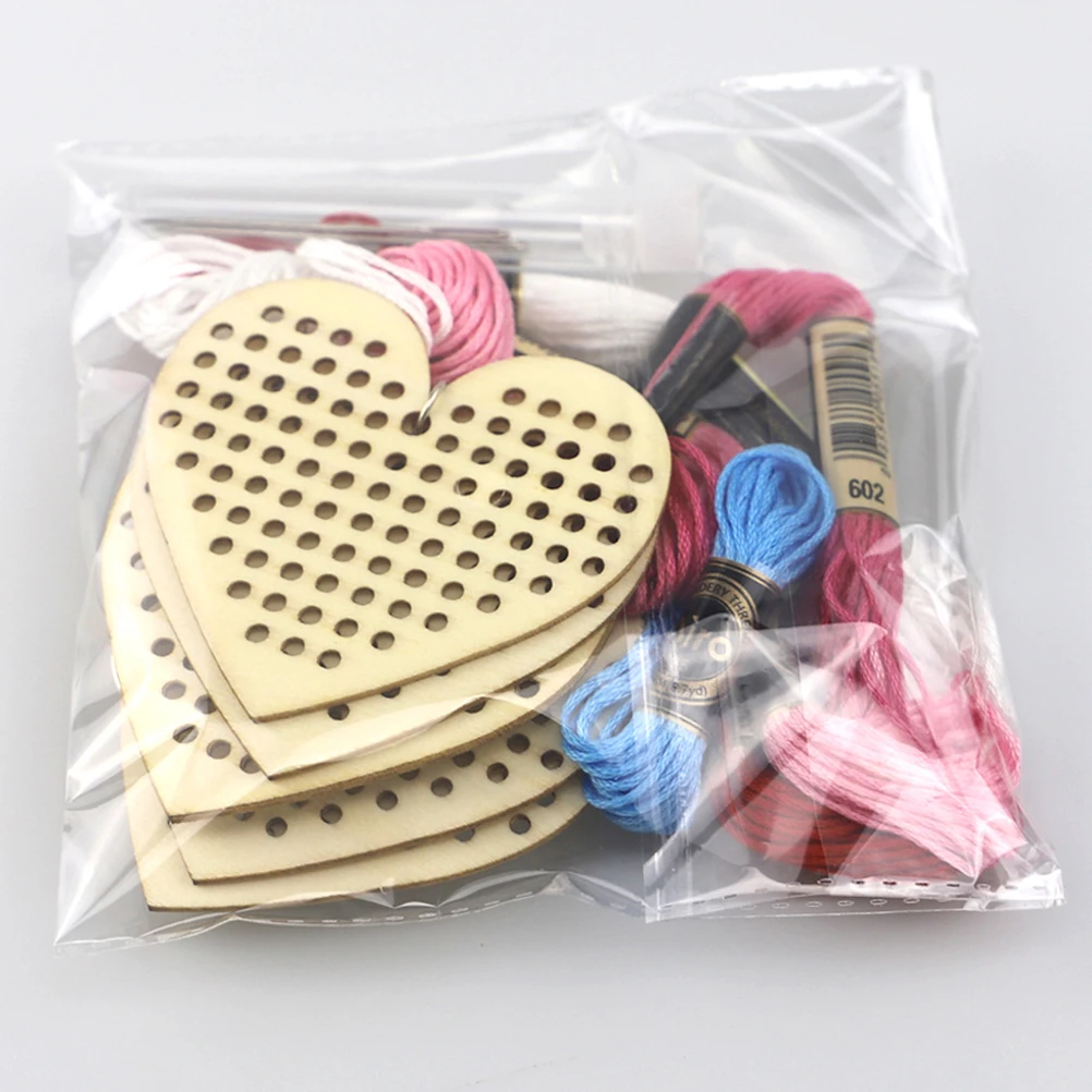 

5Pcs Heart Shape Wooden Cross Stitch Set Pre-Punched Templates Keychain Thread Needles DIY Accessories Handmade Wood Bookmark