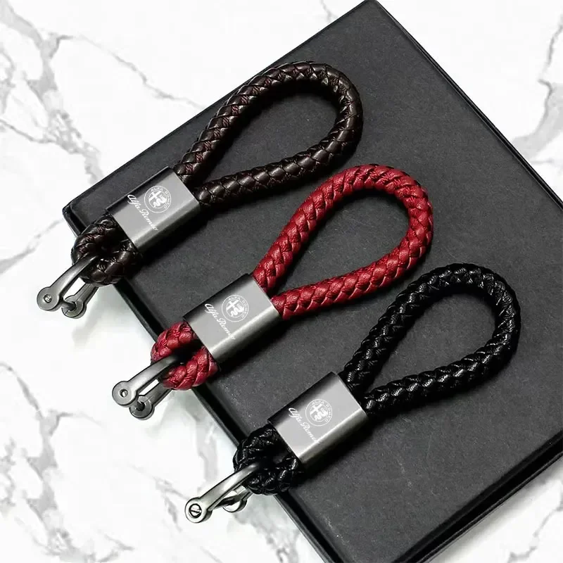 Hub Caps Leather Rope Car Keychain Hand Braided Horseshoe Buckle Keychain For Alfa Romeo Giulietta 159 Mito Giulia Stelvio 147 A