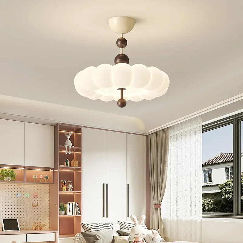 Francuska średniowieczna kremowa lampka nocna do sypialni, lampa sufitowa retro kreatywna do gabinetu, ciepła romantyczna ochrona oczu, do sypialni głównej.