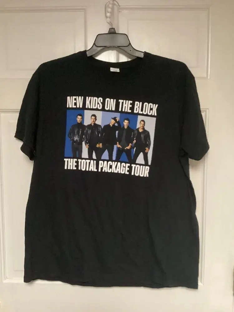 

NKOTB New Kids on the Block The Total Package Tour 2017 Concert T-Shirt Size XL