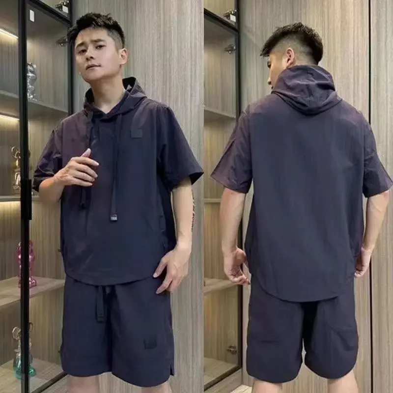 

Нейлоновая мужская футболка, короткие комплекты, однотонная эластичная шикарная одежда из двух предметов, трендовые костюмы, незаменимые новинки в мужских шортах, комплект