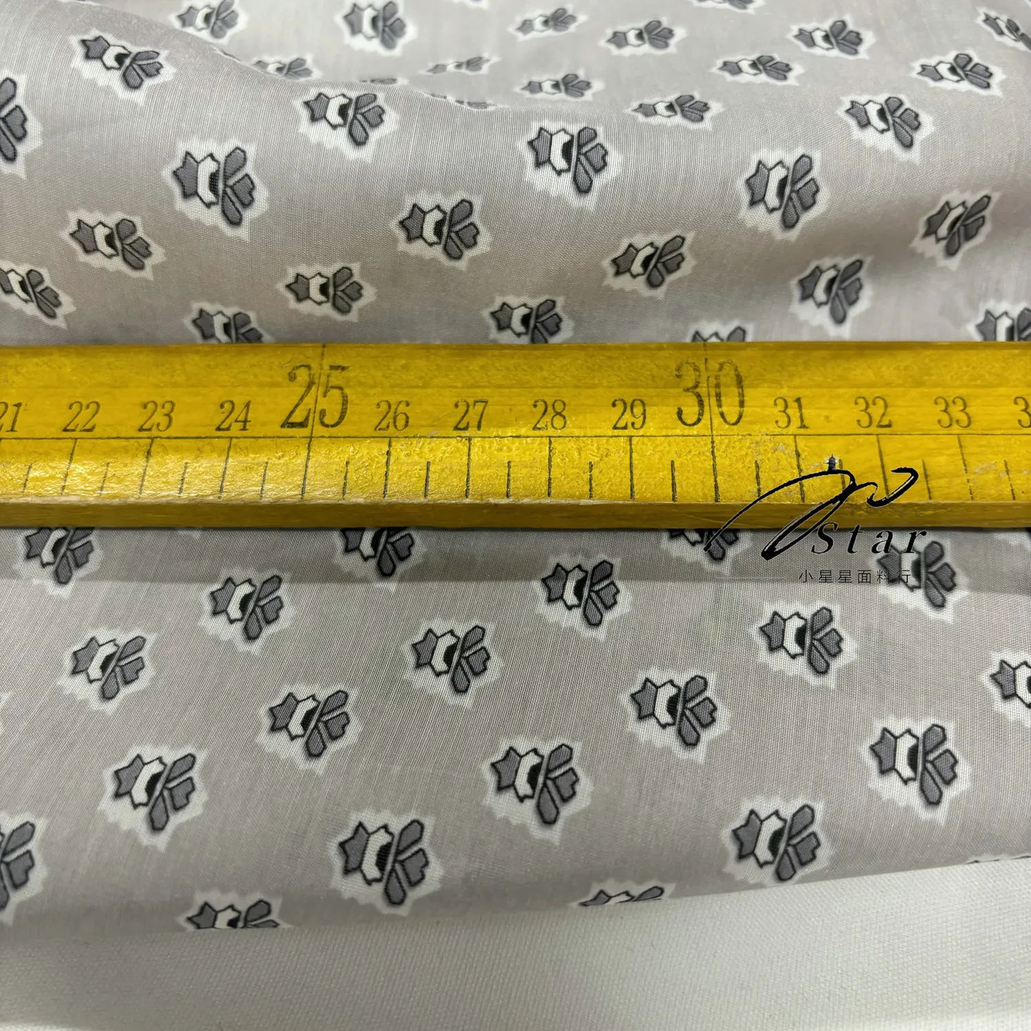Thin Slightly Transparent Light Gray Printed Silk Cotton Fabric Silk Cotton Soft Shirt Dress Cloth Spring and Summer