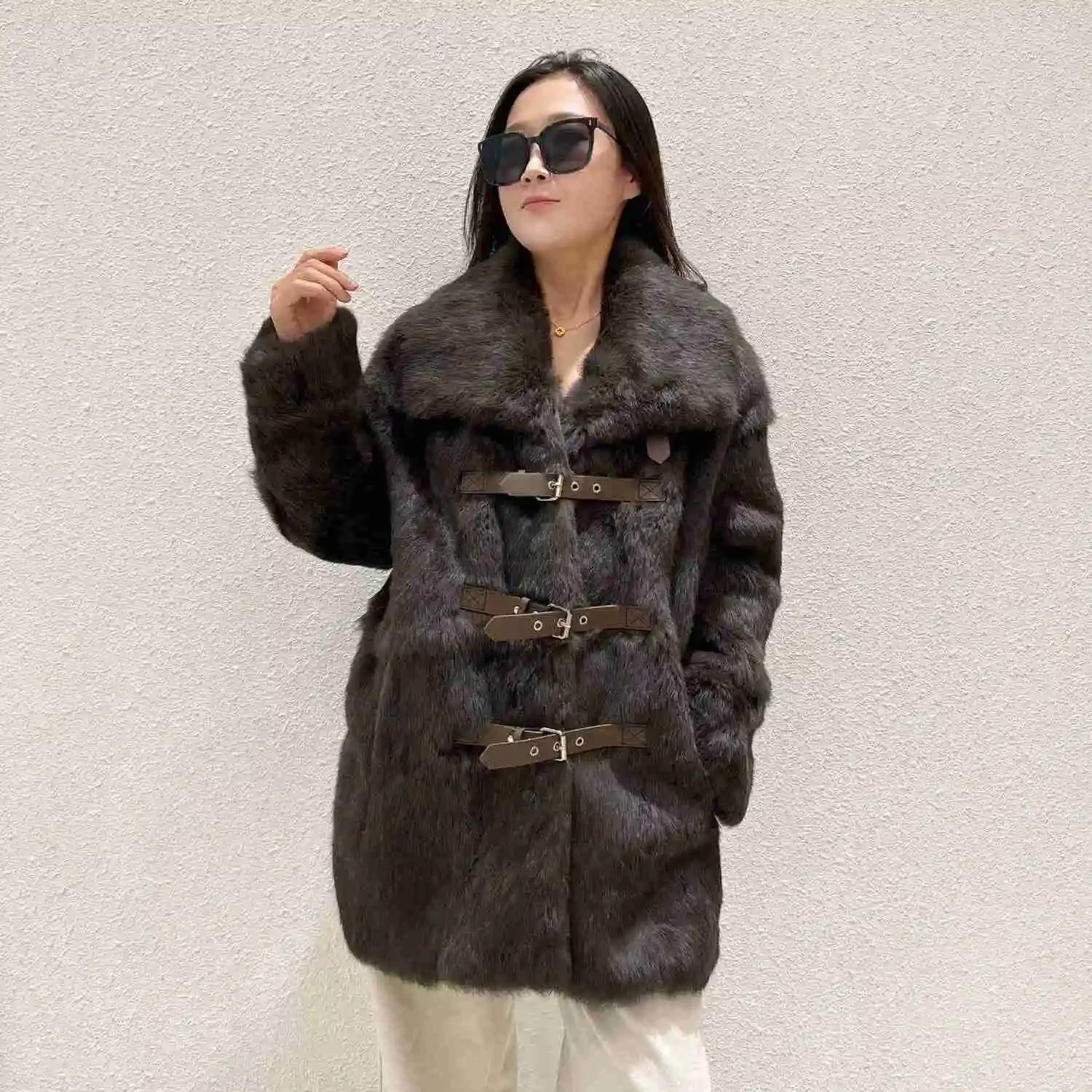 الشتاء أزياء المرأة الجديدة معطف الفرو فضفاض التنقل الأرنب الفراء معطف من قطعة واحدة
