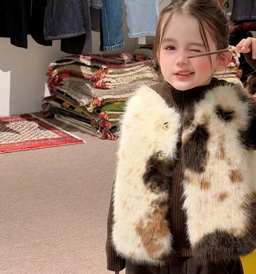 Girls Vest Solid Color Hooded Casual Top  2026 Winter New Girls Imitation Fur with Cotton Leopard Pattern