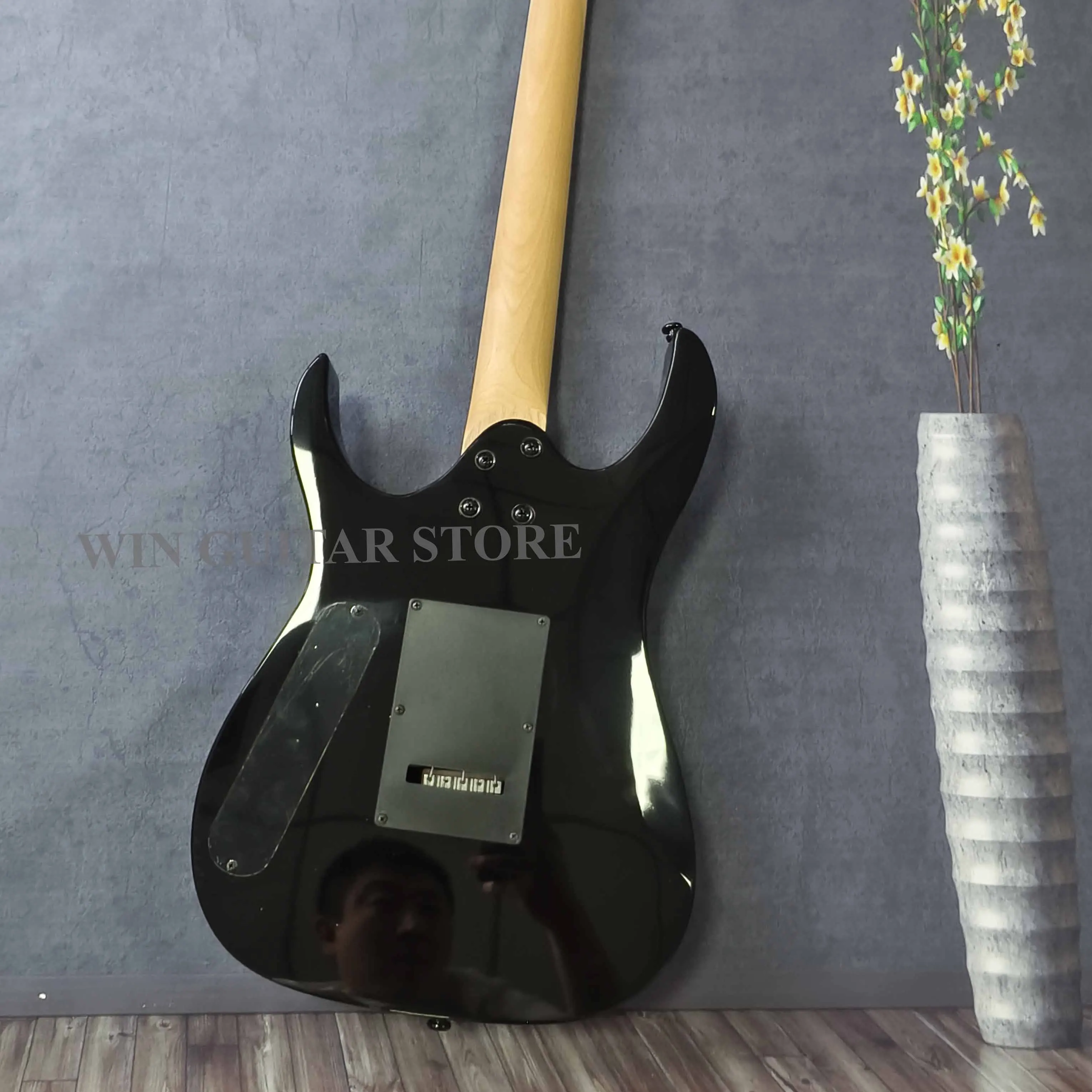 กีตาร์ไฟฟ้าส่วนบุคคลพร้อมปิ๊กอัพเอสเอส ฮาร์ดแวร์ฟลอยด์คอไม้เมเปิล 6 สายของขวัญคริสต์มาสจัดส่งฟรี