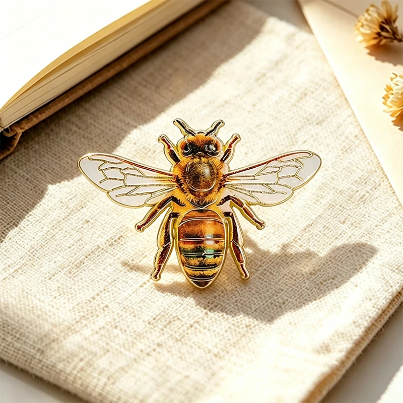 Realistic Honey Bee Enamel Pins 2-style Insect Animal Brooches On Bags Clothes Lapel Badge Fashion Accessories Gifts
