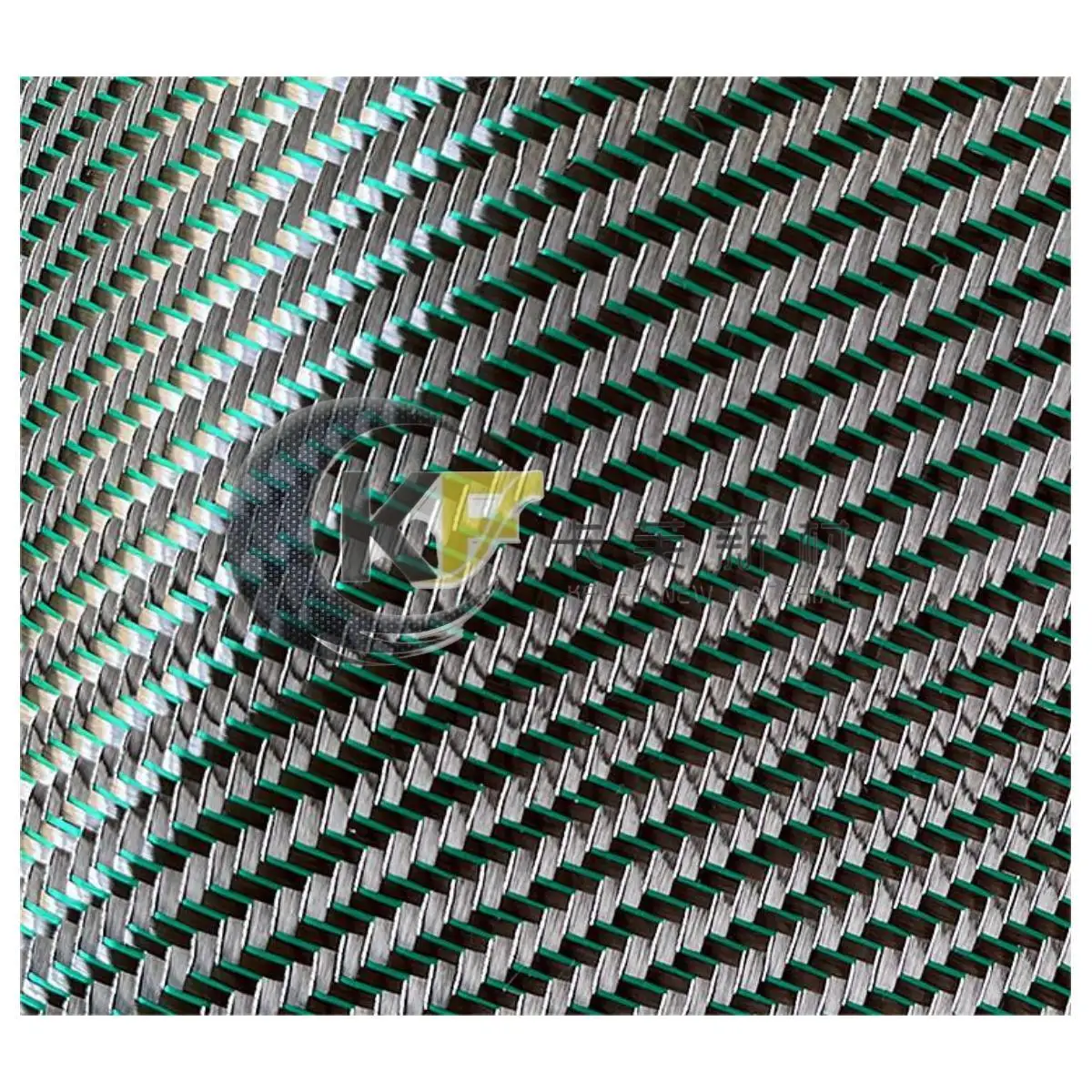 

240 grams of green twill, mixed with silver metal wire and carbon fiber fabric, suitable for DIY modification, etc.