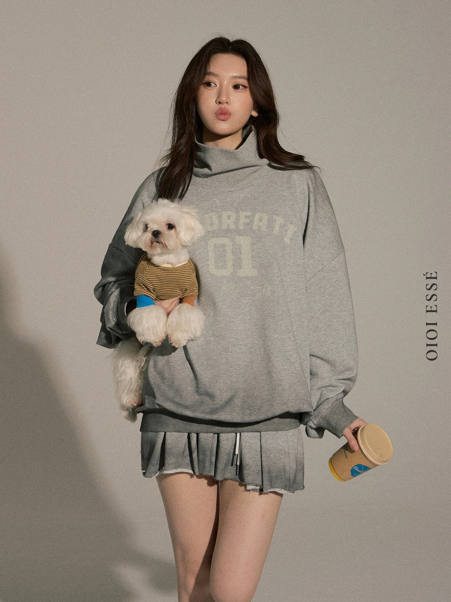 

OIOI E 2025AW женский спортивный свитшот и юбка с высоким воротником, комплект с буквенным принтом, свободный крой, осенняя мода