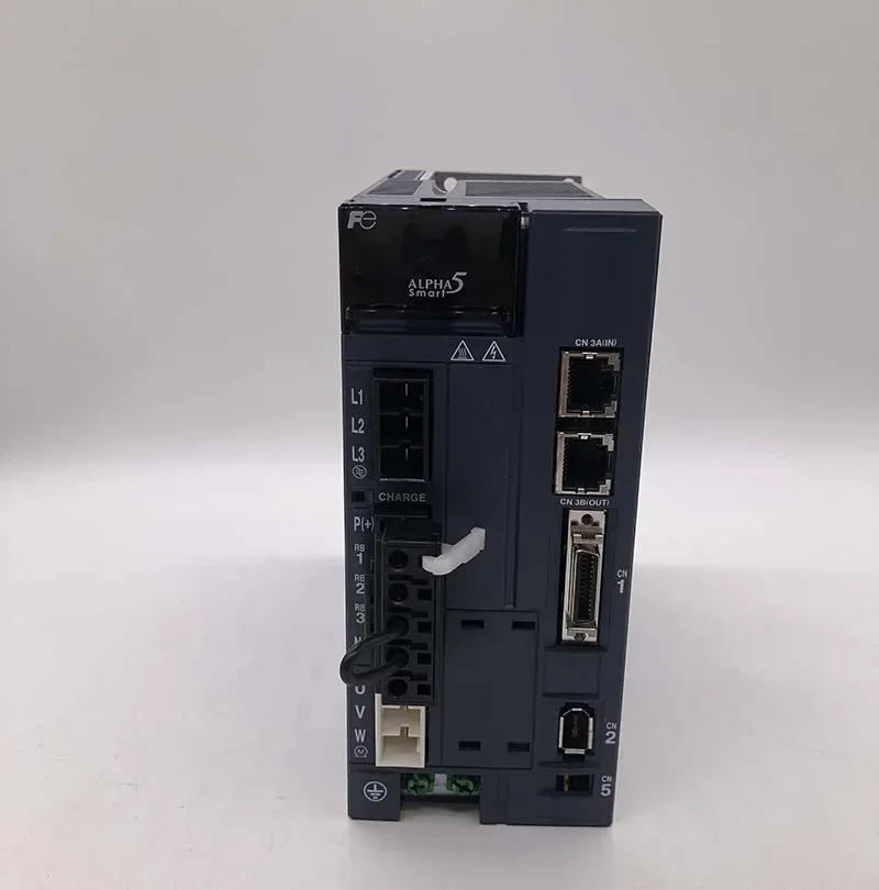 تسليم سريع فوجي الكهربائية 240 فولت bldc سائق المحرك RYH751F5-VV2 وحدة تحكم في سرعة محرك التيار المتردد