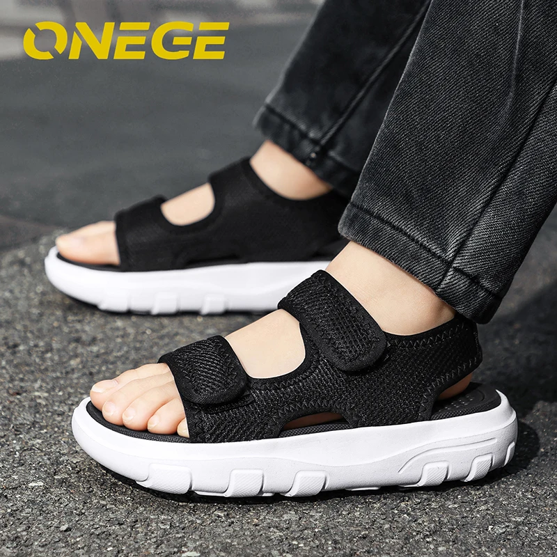 A Pair of Simple Non-Slip Sandals for Boys, Suitable for Middle-Aged and Older Children, Lightweight Sports Beach Shoes, Comfortable Summer New Wear-Resistant Shoes