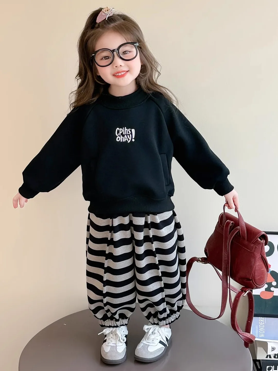 

Комплект спортивной одежды для девочек: осенне-зимний повседневный костюм из двух предметов в полоску, с удлиненным рукавом, круглым вырезом, худи и спортивные брюки