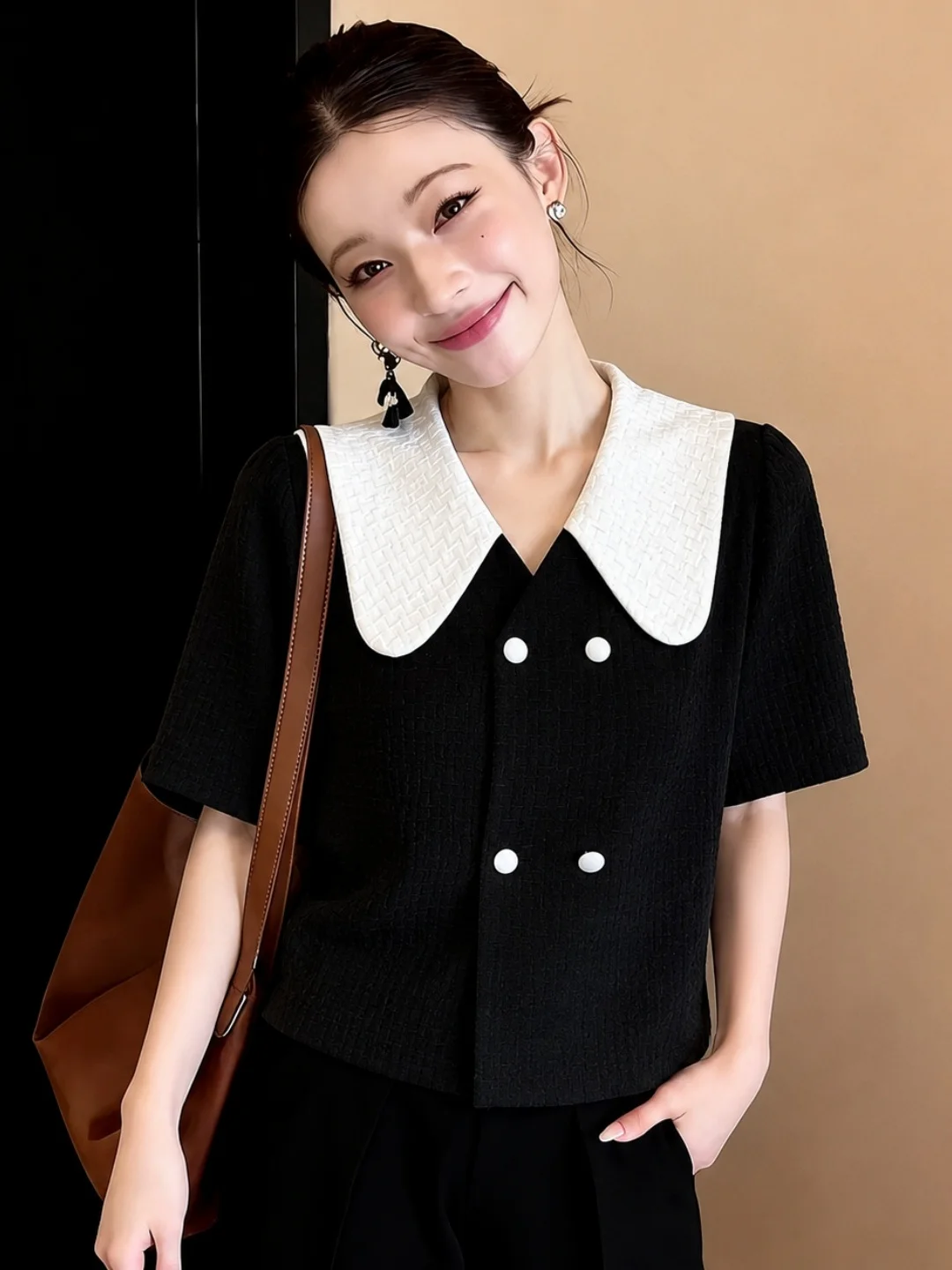 

Fashionable Commute Color Block Design Shirt Short Sleeve Women's Top Korean Style Straight Cut Summer 2026 Unique Elegant Yo...