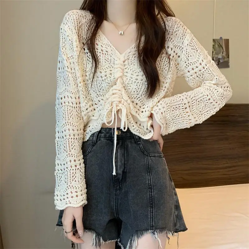 

Korean Simple Hollow Out Drawstring Knit Sweaters Women Spring Summer Solid V-Neck Lace Up Sweet and Spicy Sexy Design Short Top