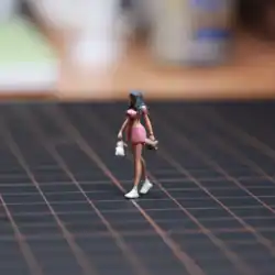 King Toys 1:64 1:87 1:43 Figurines Scale Model Resin pretty girl Dioramas Diecast Miniature Collection 033