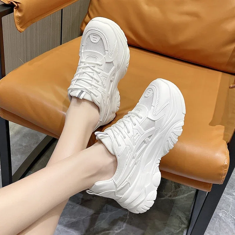 Thick soled dad shoes for women in spring and autumn, new trendy casual sports small white shoes, fashionable internet celebrity