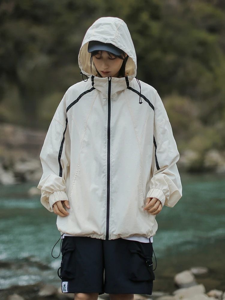 

Уличная дышащая легкая свободная посадка с капюшоном для защиты от солнца Jaet ex Summer y ветровка пальто молодежная мода