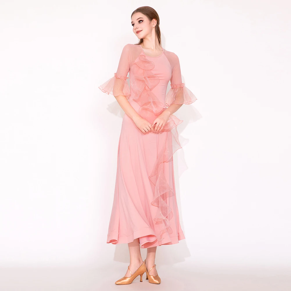 ชุดเดรสยาวสีชมพูหนังสำหรับเต้นบอลรูม ดีไซน์หรูหรา สีเหลืองอ่อนแบบกูส สำหรับการแข่งขันวอลซ์ ชุดบอลรูมใหม่ แต่งระบาย สำหรับการแสดง