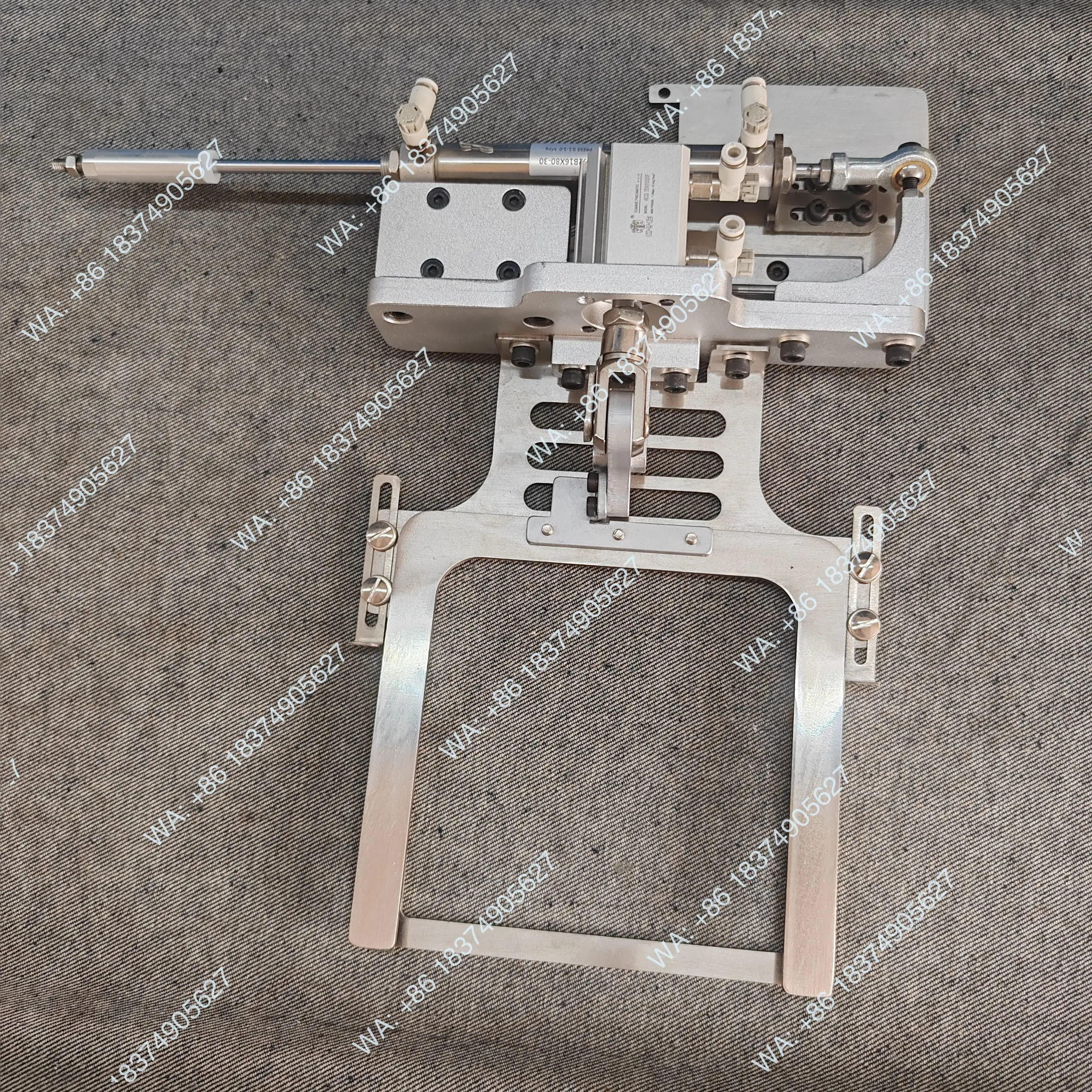 1790 computerized keyhole machine continuous seam feeding device