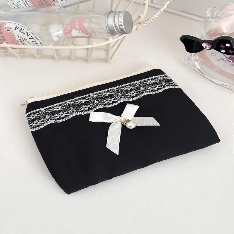Schwarze Spitzen-Schleifen-Kosmetiktasche mit großer Kapazität, Reise-Kosmetik-Organizer, niedliche koreanische tragbare Tasche für Frauen – Detail 7