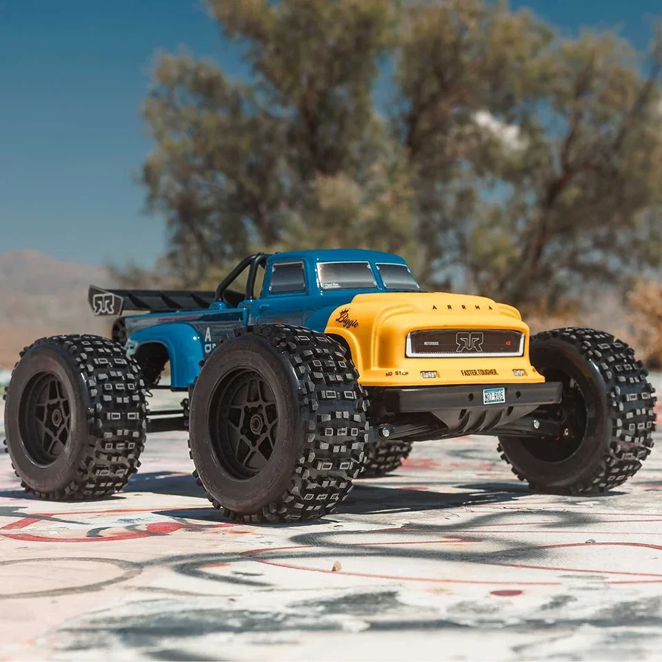 ARRMA 1/8 NOTORIOUS 6S V6 4X4 BLX Veículos off-road sem escova