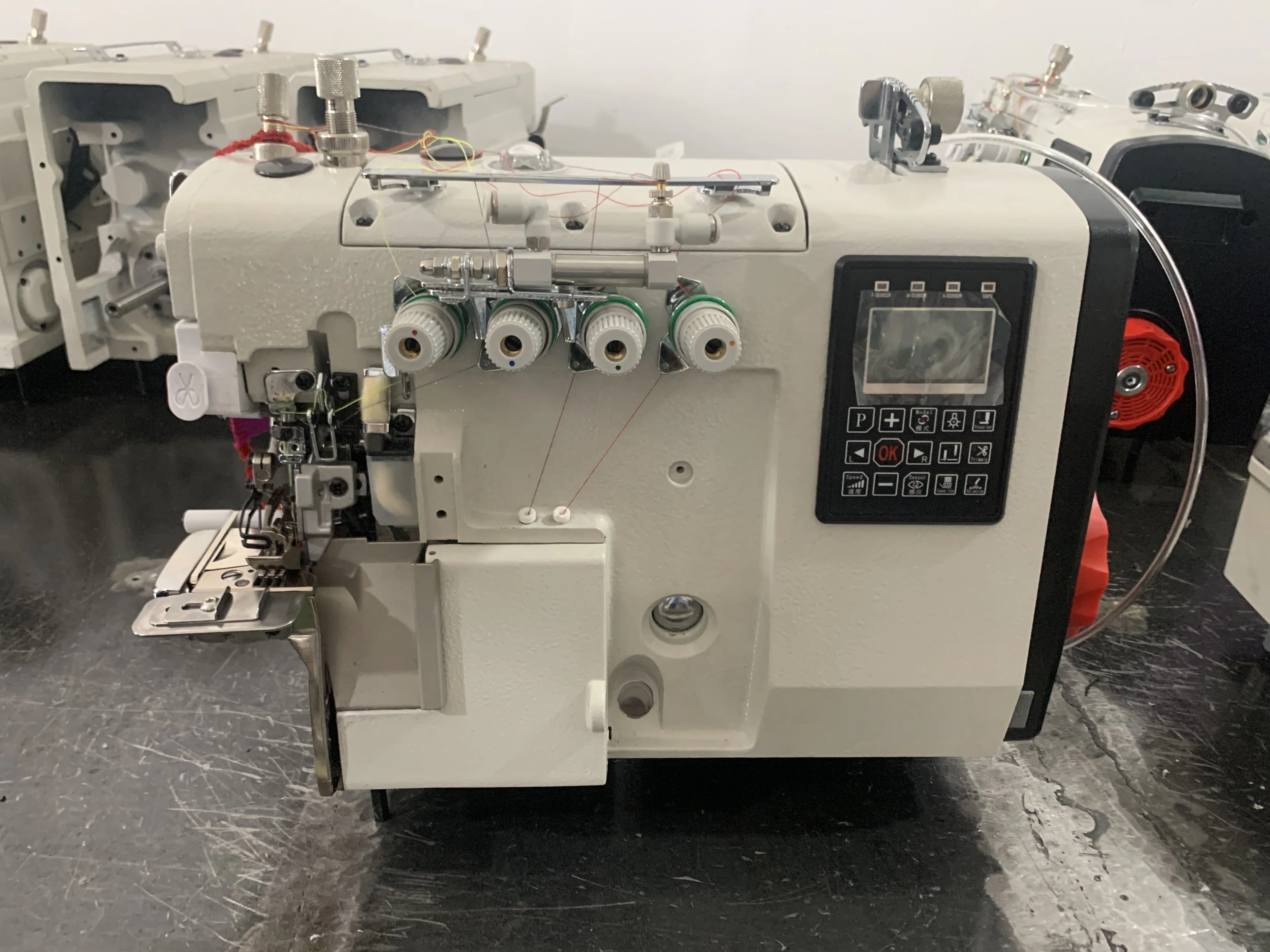 QK-GS914D-5UT High-speed automatic 5-thread small mouth differential overlock sewing machine