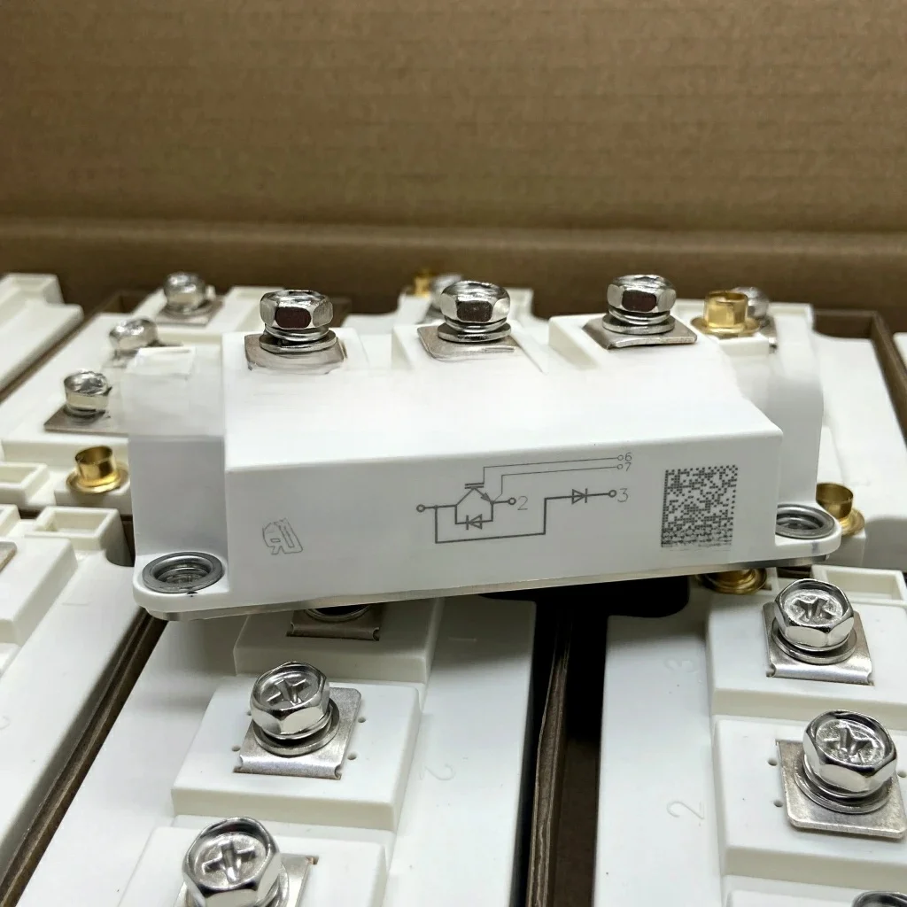 

SKM200GB174D SKM300GB174D SKM400GB174D SKM200GB176D SKM300GB176D SKM400GB176D SKM400GB176DL3 SKM200GAL176D SKM300GAL176D SKM400G
