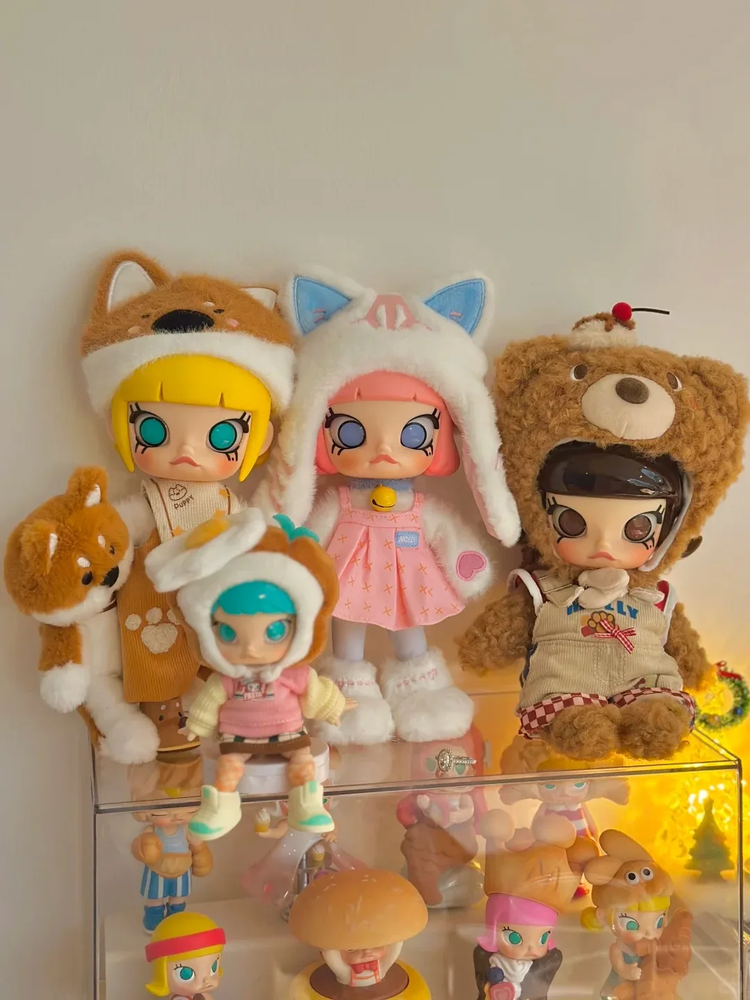 

POPMART Molly Series Bear Bread Inu Peekaboo 1/8 Фигурка BJD Blind Box Симпатичная коллекция подарков на день рождения на складе