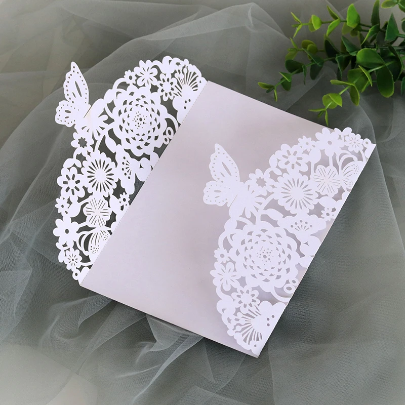 50pcs Pearlescent Paper Envelopes Wedding Invitation 10X6.7cm Hollowing Out Butterfly Lace Business Greeting Postcard Invitation