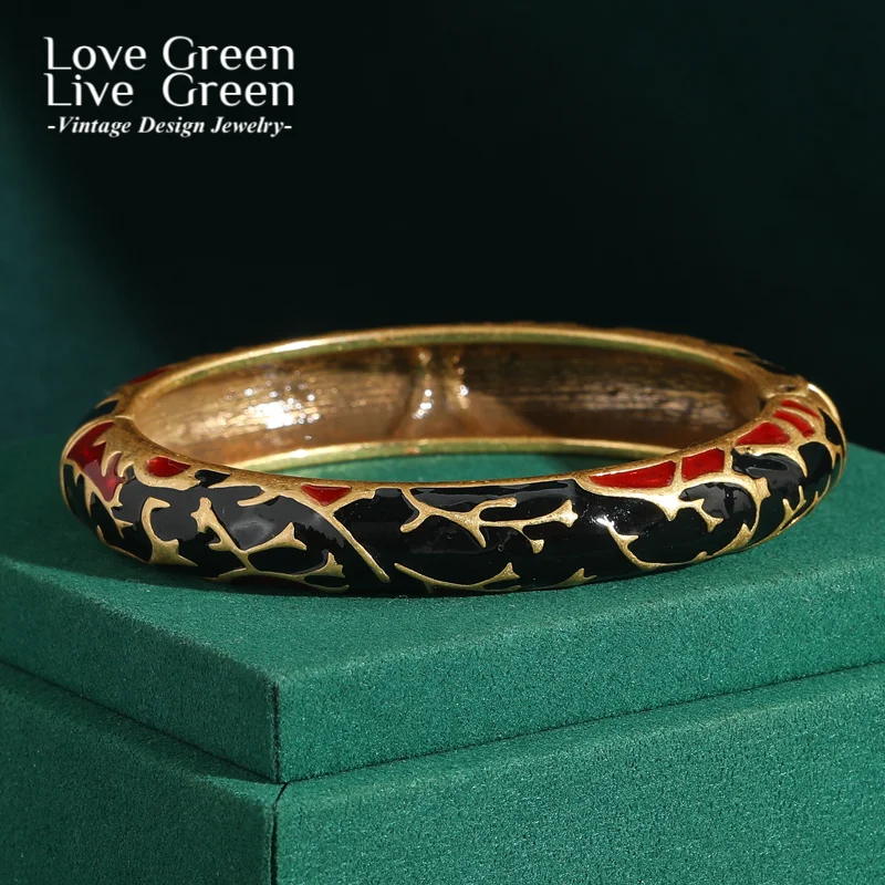 

Vintage Antique Gold Color Leopard Bangles With Designer Charms Black Print Bracelets For Women Luxury Brands Jewelry 2025