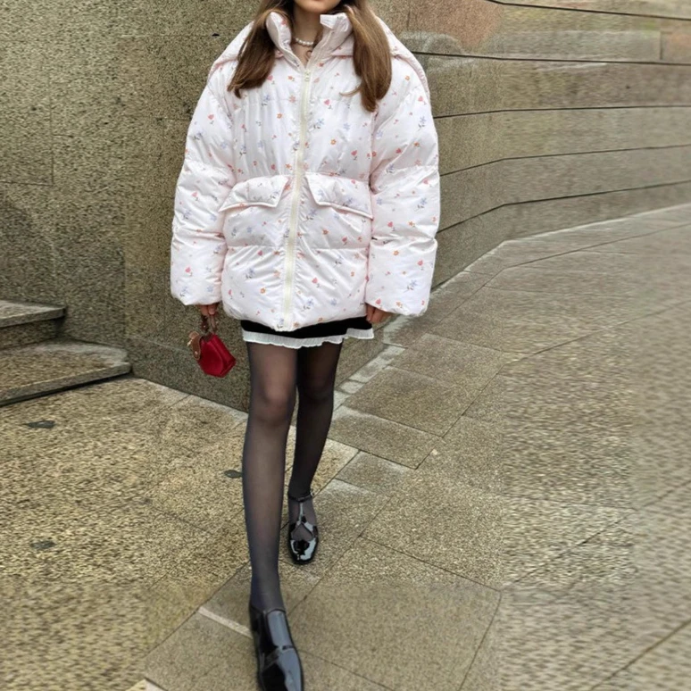 

2025 женское зимнее пальто с воротником-стойкой и цветочным принтом на молнии в милом стиле