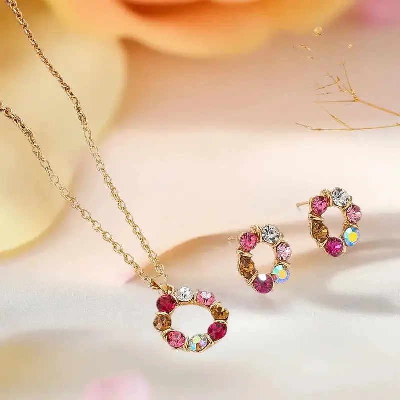 3Pcs Gold Necklace Earrings Set Ladies Celebrity Simple Fashion Style Exquisite Stained Glass Diamond Circle Shape Jewelry