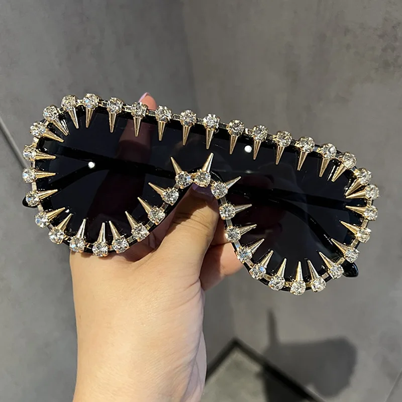 New conjoined sunglasses female aviator large frame sunglasses male punk retro diamonds quirky driving party glasses