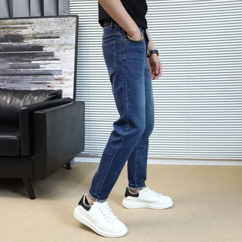 عالية الجينز الرجال العصرية الرجال 2025 سليم صالح أقدام صغيرة بنطال مرن بسيط ومتعدد الاستخدامات الكورية غسلها شعبية الرجال الخريف السراويل #5