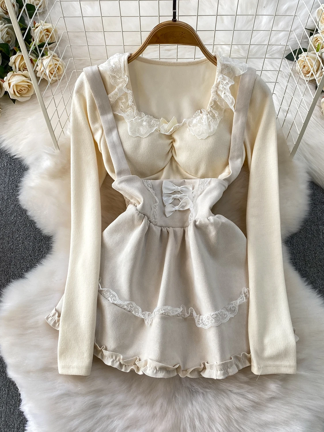 Camiseta con empalme de encaje dulce, Top con almohadilla en el pecho y ter Dr, conjunto de dos piezas, falda de cintura alta con brisa suave que desa la edad